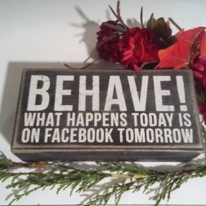 Primitives by Kathy Wooden Chunk Shelf Sitter